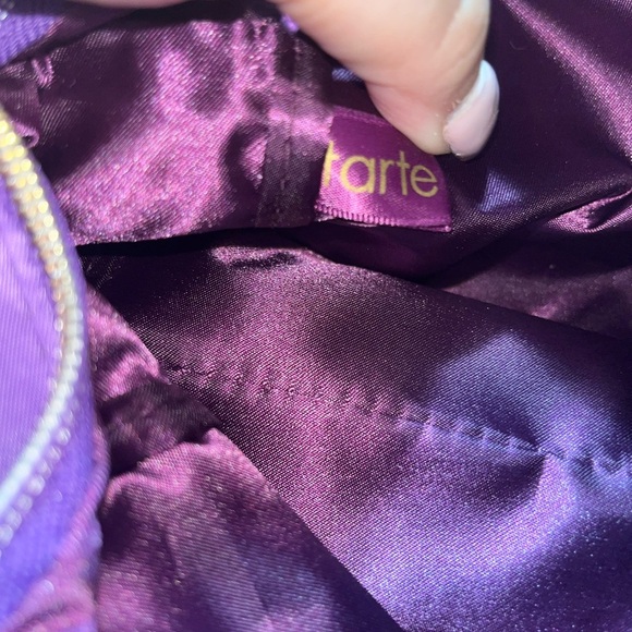 Tarte Nylon Purple w/ Goldtone Hardware Cosmetic Bag NWOT - Picture 7 of 7